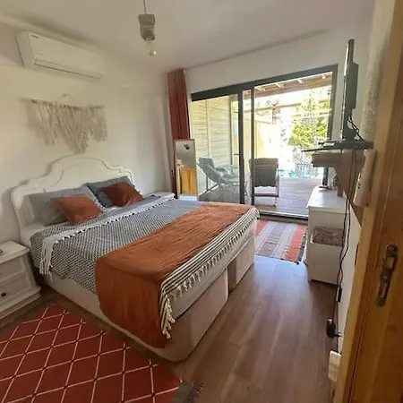 Villa Zeus Oezel Isitmali Havuzlu